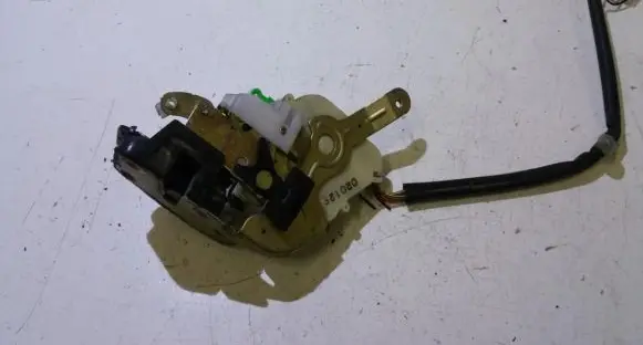 Mazda 626 Rear door lock