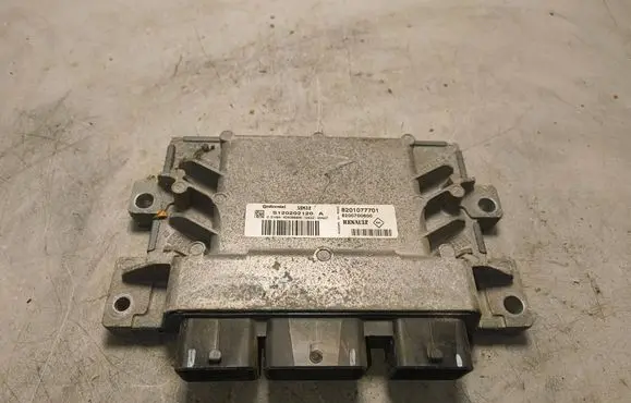 Renault Captur Engine control unit/module 8201077701 S120202120A 8200700600