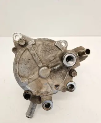Nissan Navara D40 Vacuum pump 14650EB300 X2T5667A