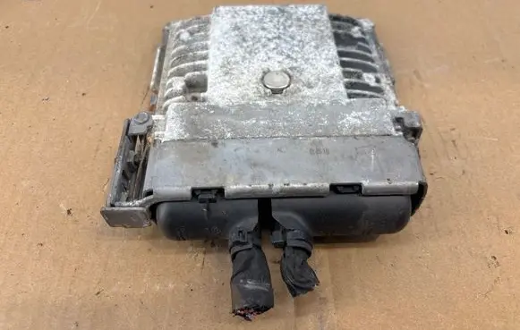 Skoda Yeti (5L) Engine control unit/module 03F906070F 5WP44611