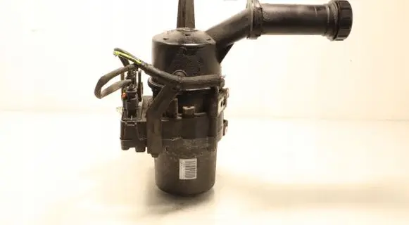 Peugeot Partner Power steering pump 9813664780