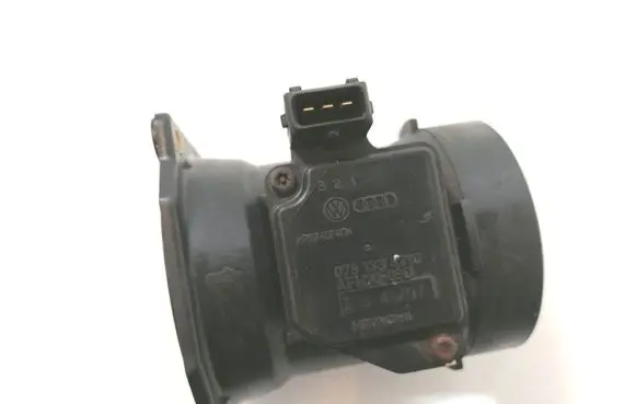 Audi A6 S6 C5 4B Mass air flow meter 078133471C