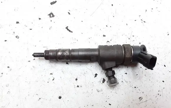 Peugeot 207 Fuel injector 0445110339