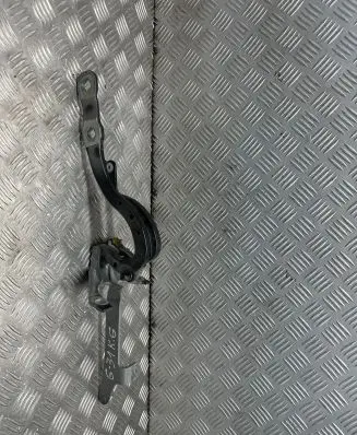 BMW 5 G30 G31 Tailgate/trunk/boot hinge 7390413