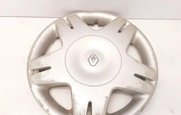 Renault 19 R14 wheel hub/cap/trim 7700823003