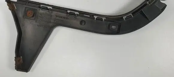 Volvo C70 Rear bumper mounting bracket 09466906
