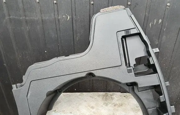 Infiniti G37 Tailgate/trunk side cover trim 84985JL00A