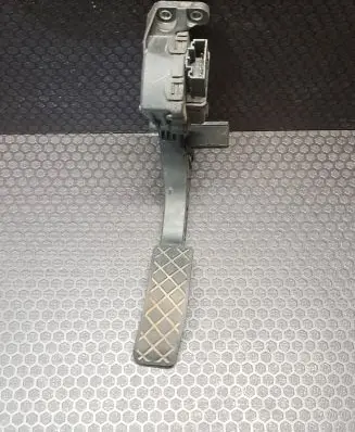 Audi A6 S6 C6 4F Accelerator throttle pedal 4F1723523A 6PV00898404