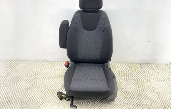 Opel Crossland X Front driver seat 