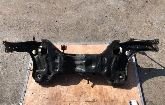 Skoda Roomster (5J) Front subframe