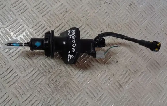 Mazda 2 Clutch master cylinder DA6A41400