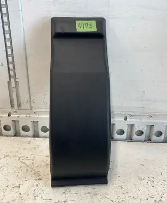 Iveco Daily 5th gen Rear arch trim 504099529 504099527 56712