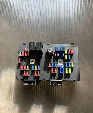 Opel Antara Fuse module AK62017 07215D 91198