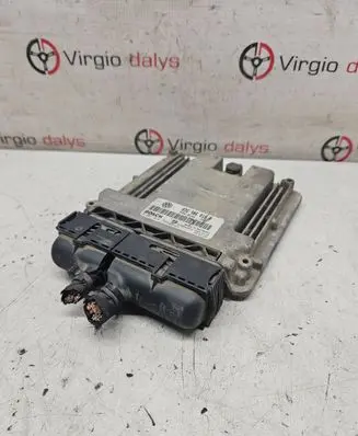 Volkswagen Touran I Engine control unit/module 03G906016A 1039S02834 0281010731