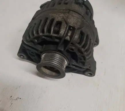 Opel Zafira A Generator/alternator BR14M3