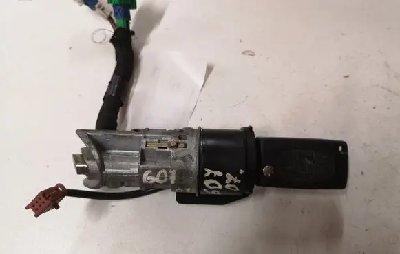 Peugeot 607 Ignition lock 9654570280
