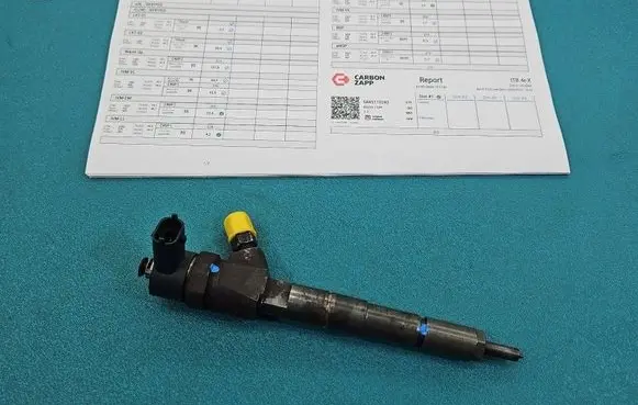 Opel Zafira B Fuel injector 0445110243 IMPRK1598590