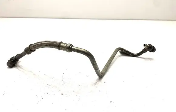 Jaguar F-Pace Turbo turbocharger oiling pipe/hose G4D36K679CA