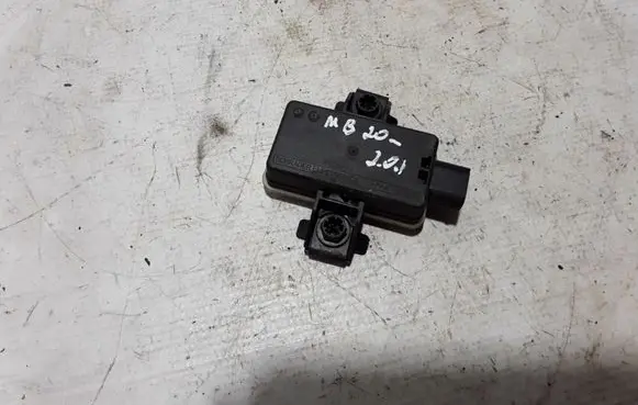 Mercedes-Benz E W213 Tire pressure control unit A0009002013