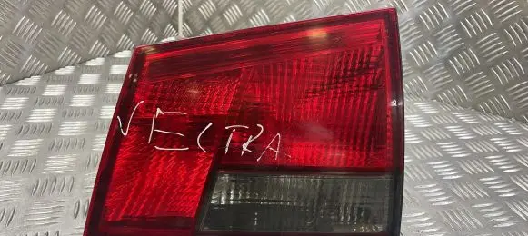 Opel Vectra C Tailgate rear/tail lights 13184025