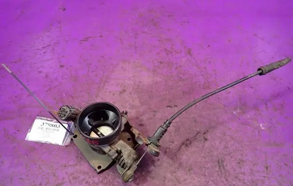 Ford Focus C-MAX Throttle body valve 