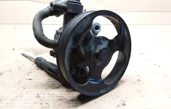 Subaru Forester SG Power steering pump