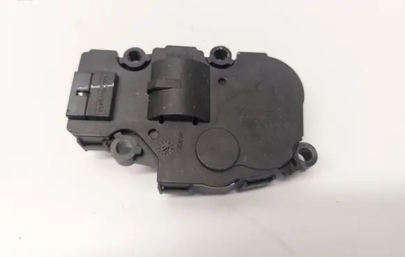 Mercedes-Benz CLA C117 X117 W117 Air flap motor/actuator 
