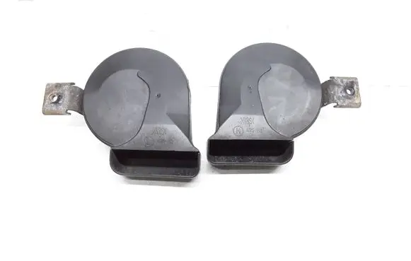 Volvo XC70 Horn signal 9178849 9178848