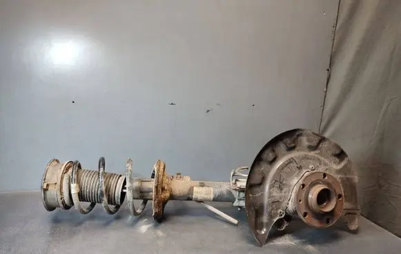 Front wheel hub