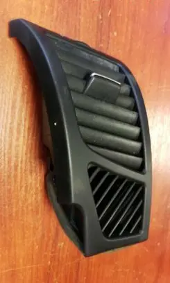 BMW 1 E82 E88 Dashboard side air vent grill/cover trim 7059188