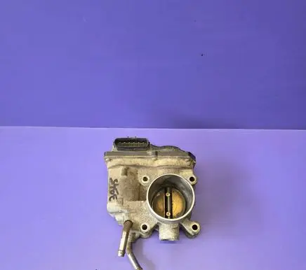 Mitsubishi Colt Throttle valve MN195709 04T300 10F26