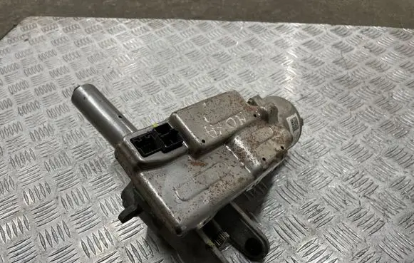 Opel Mokka X Power steering pump 95137188