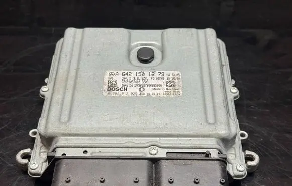 Mercedes-Benz E W211 Engine control unit/module A6421501379 028101202