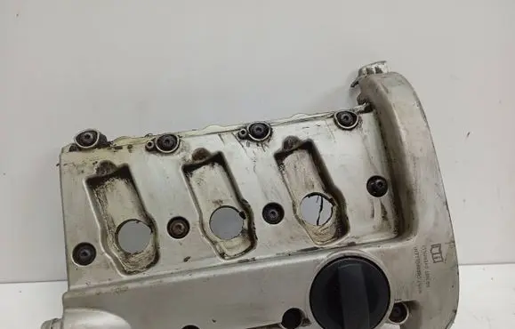 Audi A6 S6 C5 4B Rocker cam cover 06C103471