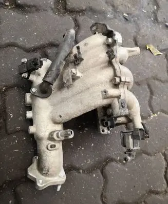 Hyundai i10 Intake manifold
