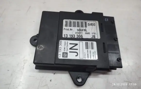 Opel Vectra C Door control unit/module 13193366