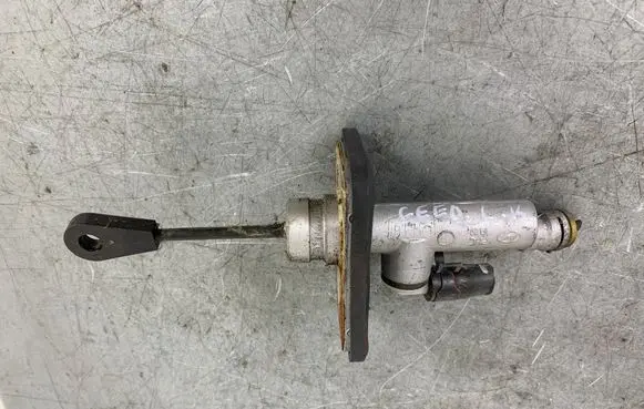 KIA Ceed Clutch slave cylinder 