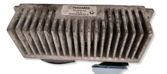 Mercedes-Benz Citan W415 Glow plug pre-heat relay 8200558438A