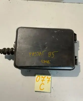 Volkswagen PASSAT B5 Engine control unit/module ECU 8D0907355