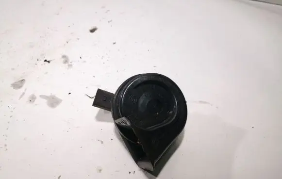 Volkswagen Golf Plus Horn signal E9703881157