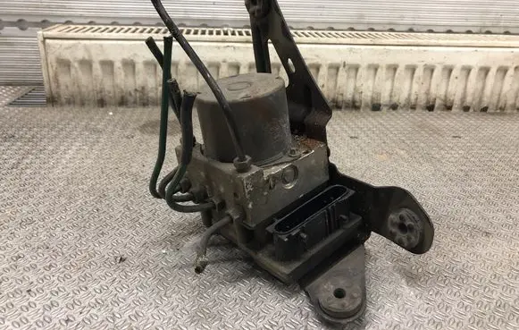 Renault Megane II ABS Pump 474L1200704