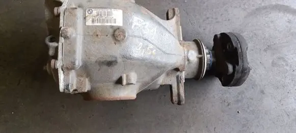 BMW 3 F30 F35 F31 Rear differential 7544873