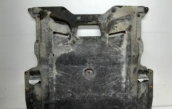 BMW 5 F10 F11 Engine splash shield/under tray 51757185112 7185112