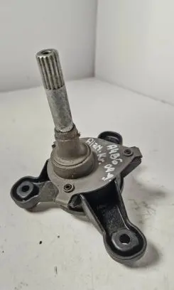 Rear door manual window regulator