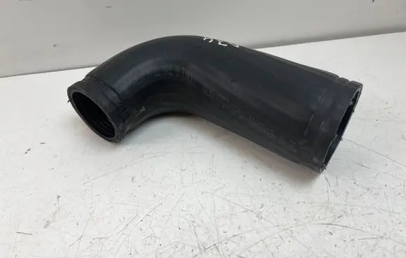 Volvo XC90 Intercooler hose/pipe 08699419