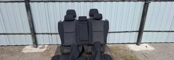 Toyota Avensis T250 Seat set 