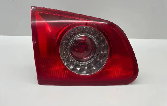 Volkswagen PASSAT B6 Tailgate rear/tail lights 3C9945093