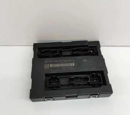 Volkswagen Touareg II Central body control module 5DK010228 4H0907064DH