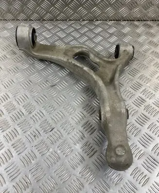 Volkswagen Touareg II Front lower control arm/wishbone