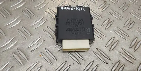 Toyota Auris E180 Window wiper relay 8594002060